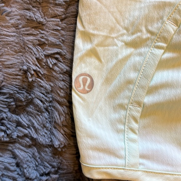 Lululemon Run Times Shorts - Picture 3 of 5
